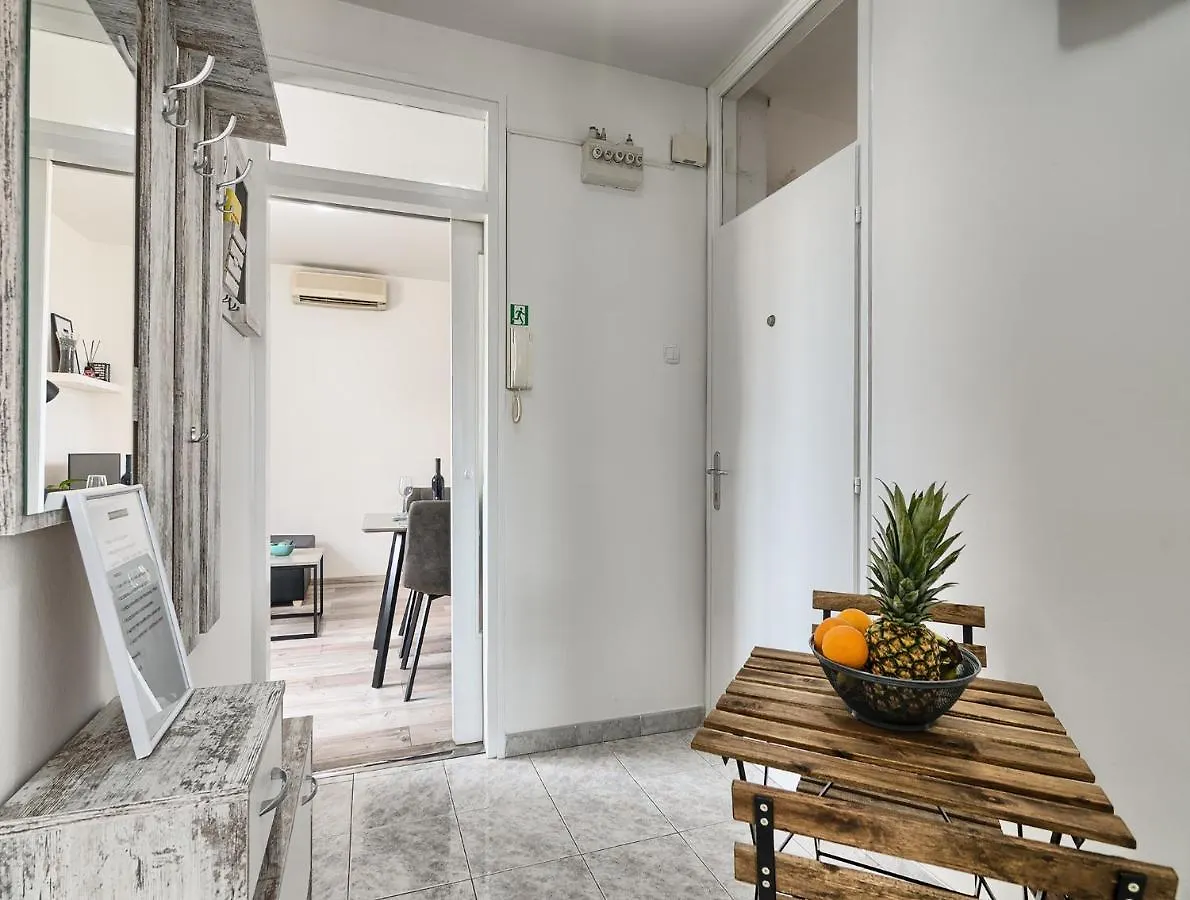Apartment Joelle Pula